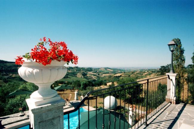 I Quattro Passeri Country House Santa Paola Екстериор снимка